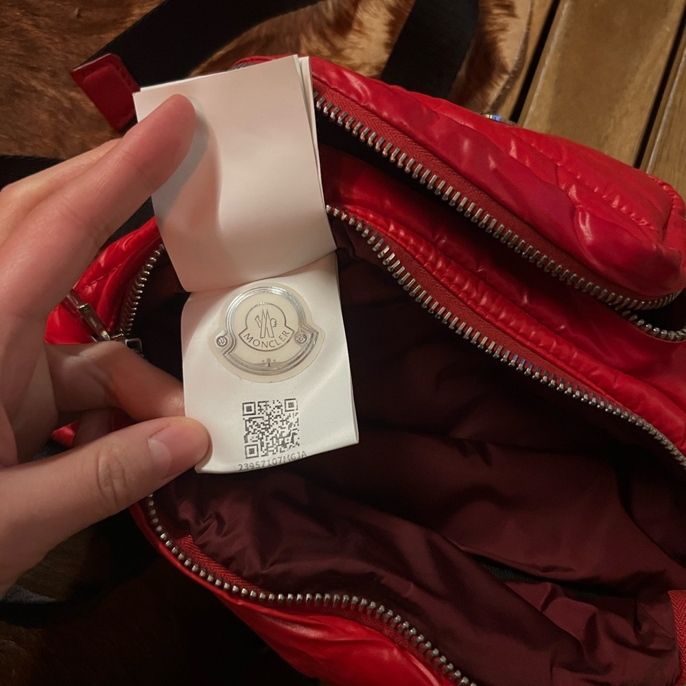 Moncler belt bag - Picture 5 of 7
